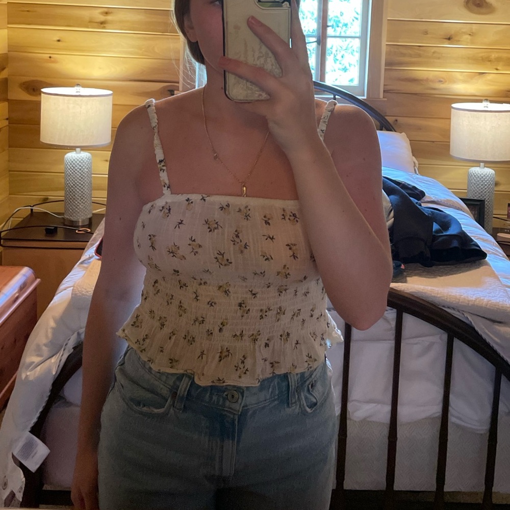 Floral daisy crop top